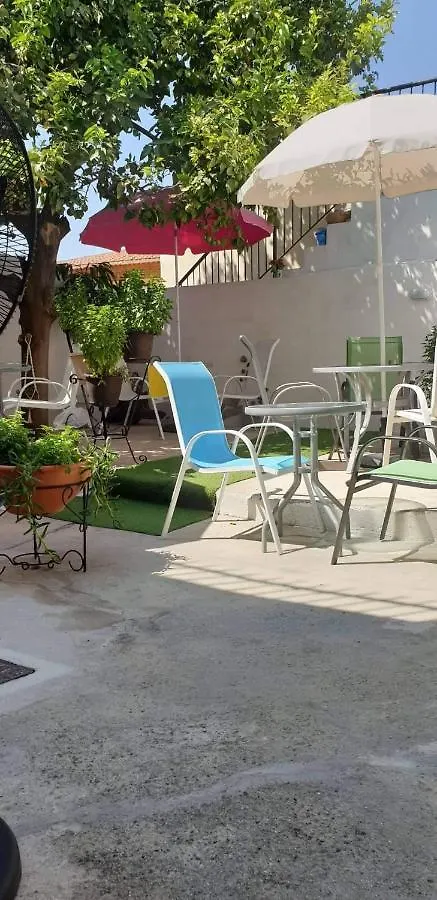 Marina'S Rooms Xrisopolitissa Larnaca Accommodatie bij particulieren