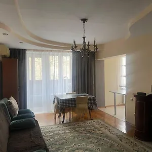 https://quartira-trehcomnatnaya.hotels-of-almaty.com