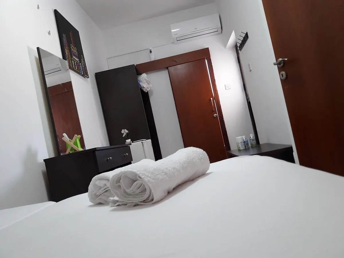 Alloggio in famiglia Marina's Rooms Xrisopolitissa Larnaca