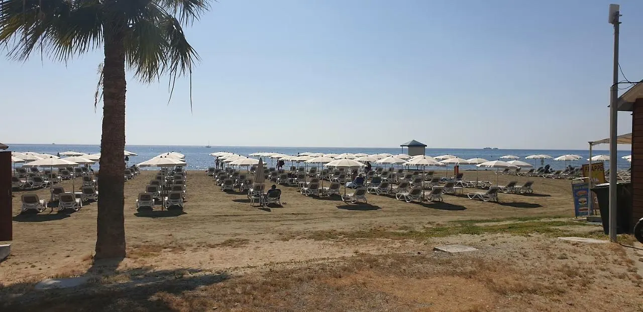 Marina's Rooms Xrisopolitissa Larnaca Alloggio in famiglia